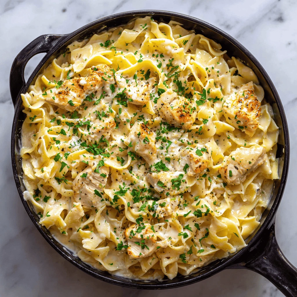 Creamy Chicken Alfredo Easy Dinner
